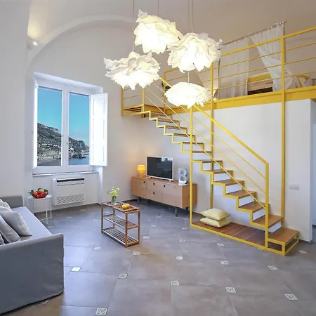 Starhost - Castle Mezzacapo Seaview Terrace, Garden And Parking Daire