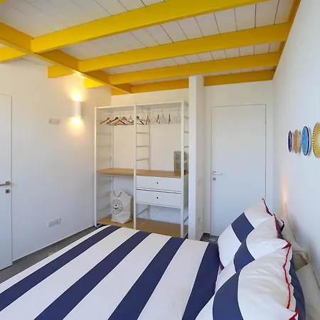 Starhost - Castle Mezzacapo Seaview Terrace, Garden And Parking Daire *