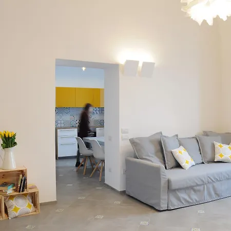 Daire Starhost - Castle Mezzacapo Seaview Terrace, Garden And Parking Minori