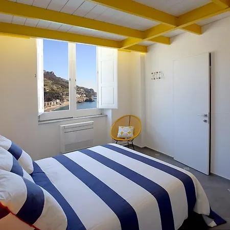 Starhost - Castle Mezzacapo Seaview Terrace, Garden And Parking * Minori